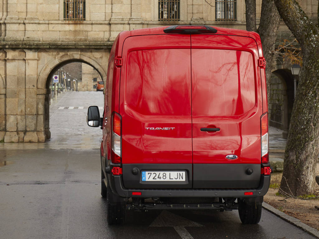 Ford Transit Trail 2020