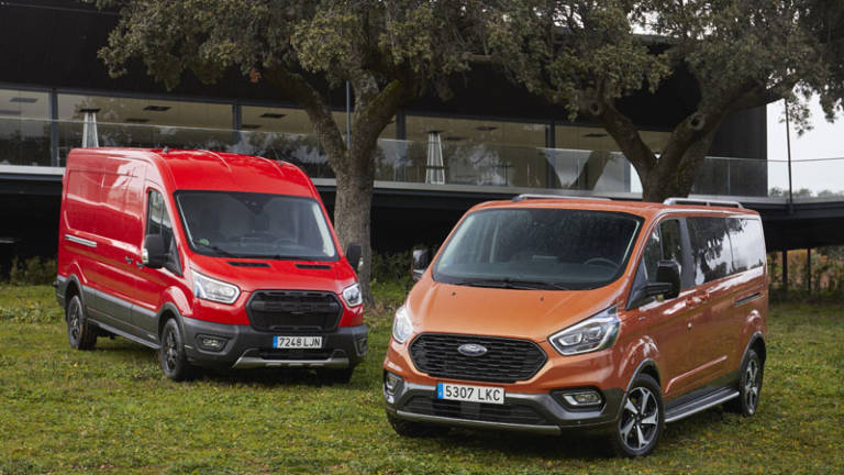 Ford Transit Trail y Ford Tourneo Active 2020