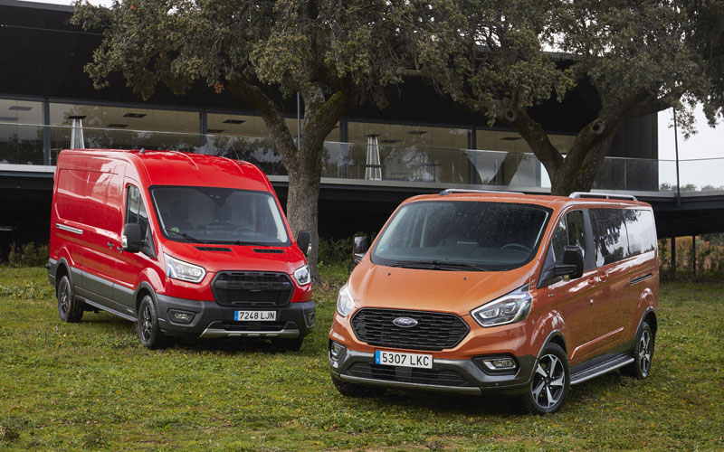 Ford Transit Trail y Ford Tourneo Active 2020
