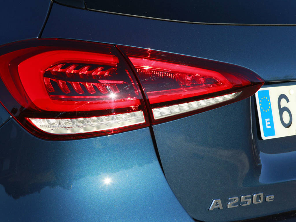 Prueba Mercedes-Benz A 250e 2020