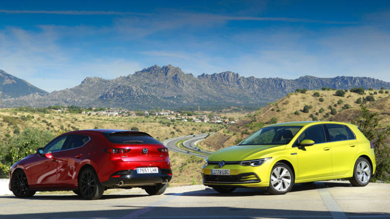 Comparativa Volkswagen Golf Life Vs Mazda3 Zenith Skyactiv-x