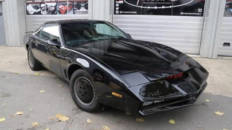 En realidad se trata de un Pontiac Firebird Trans Am modificado