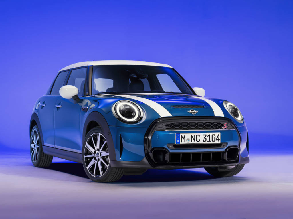 Vista de tres cuartos del MINI Cooper S