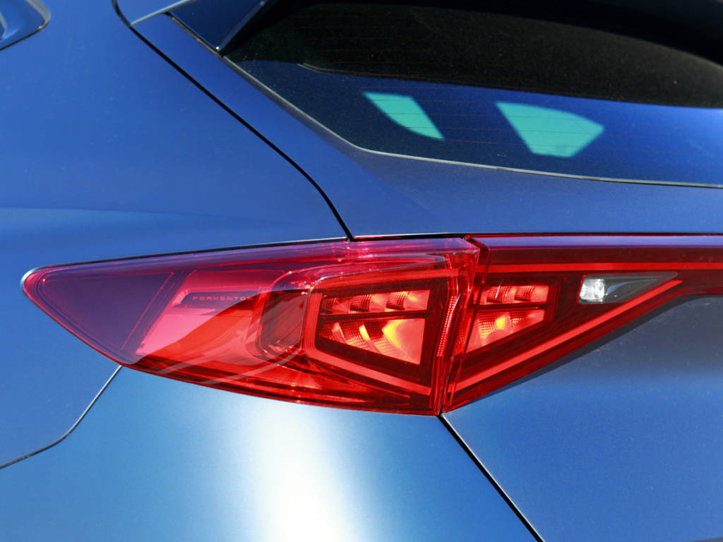 Detalle de las ópticas traseras