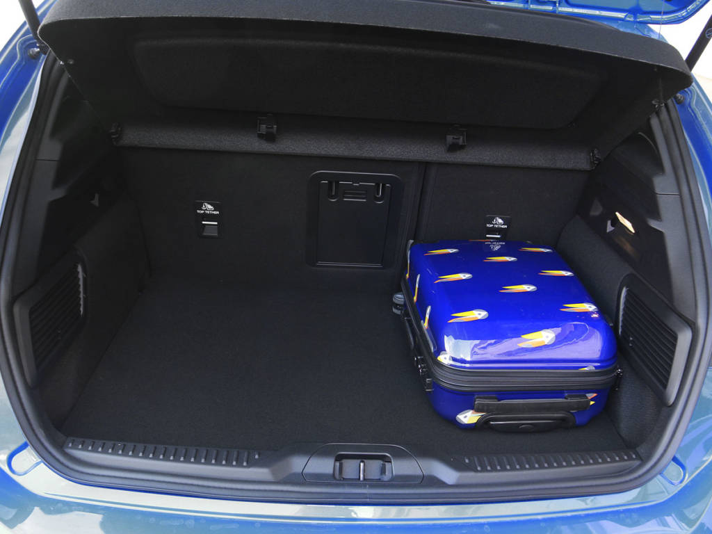 El maletero del Ford Focus MHEV acredita 504 litros.
