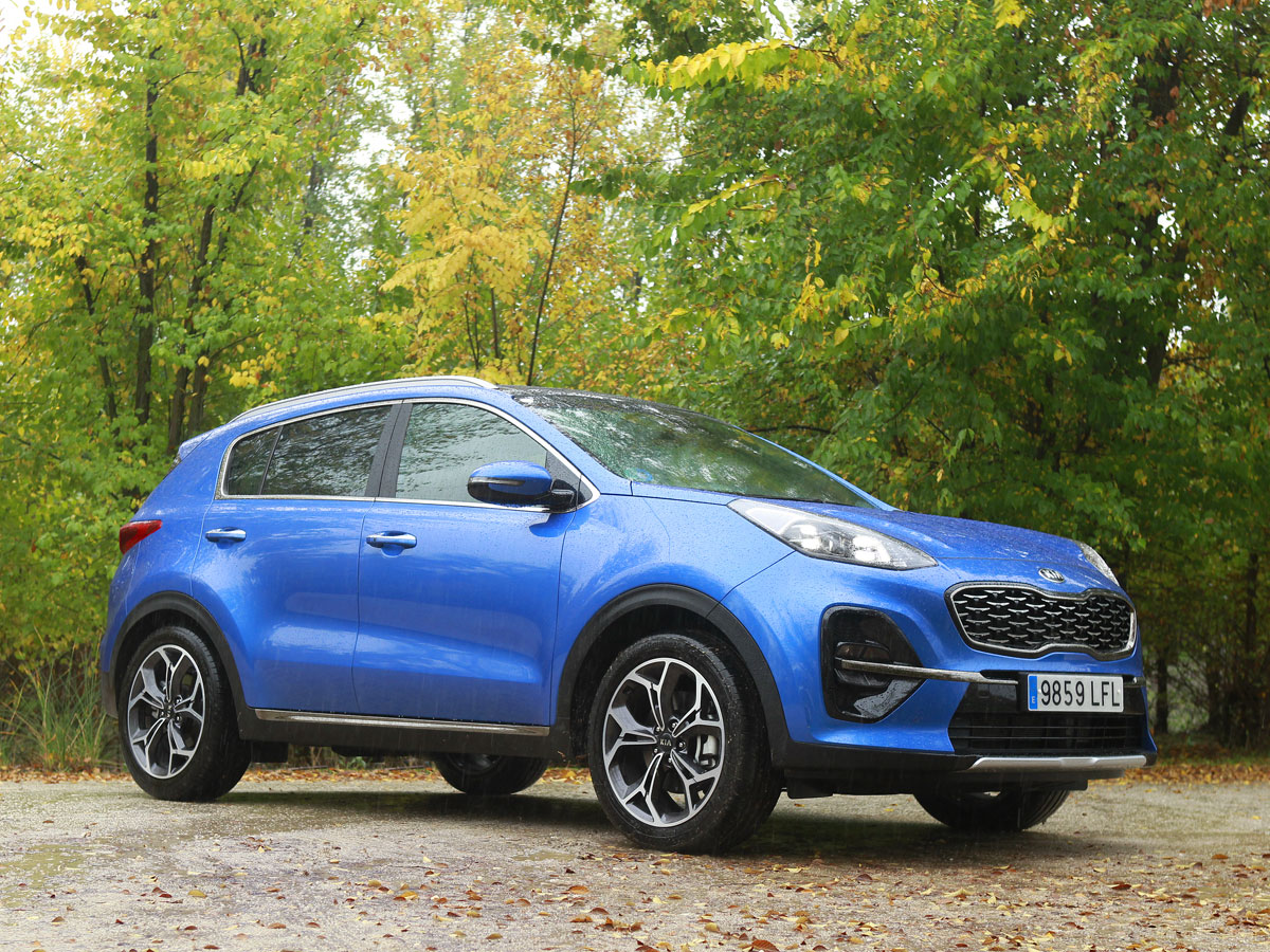Comparativa de SUV microhíbridos y superventas Ford Kuga Vs. Kia Sportage Clicacoches Comparativa de SUV microhíbridos y superventas Ford Kuga Vs. Kia Sportage Clicacoches