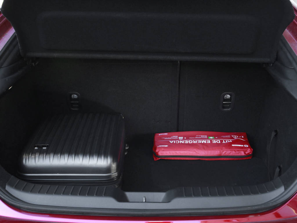 Prueba Mazda3 Zenith Skyactiv-x 180 CV AT 2021