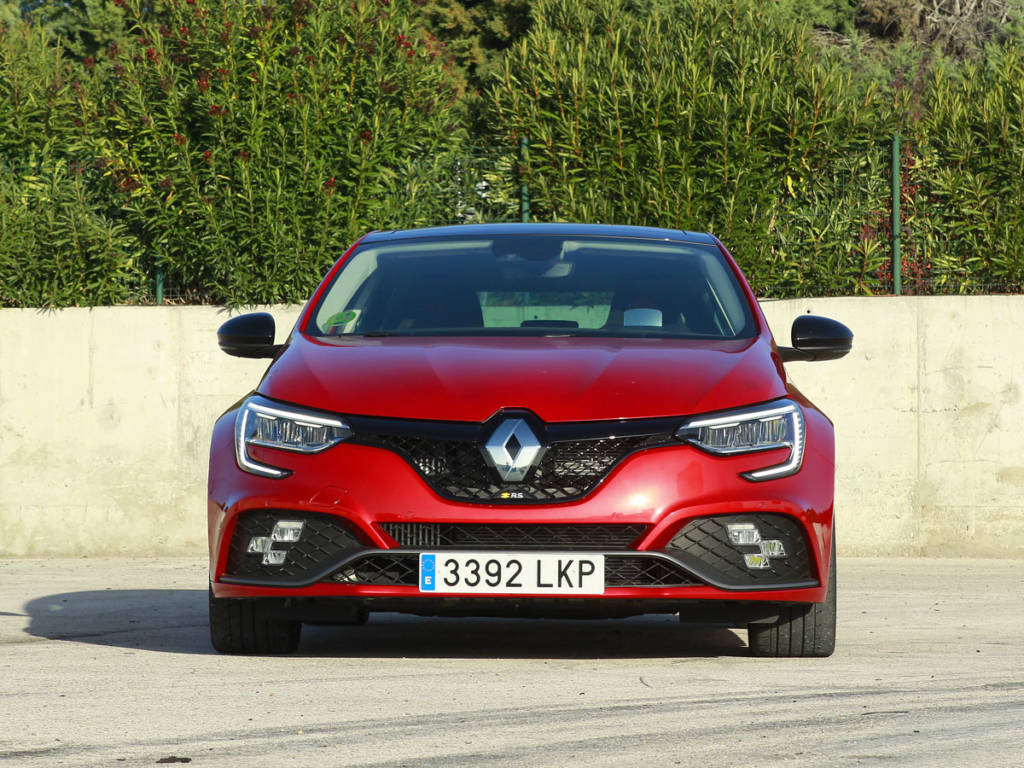Visión frontal del Renault Mégane R.S.