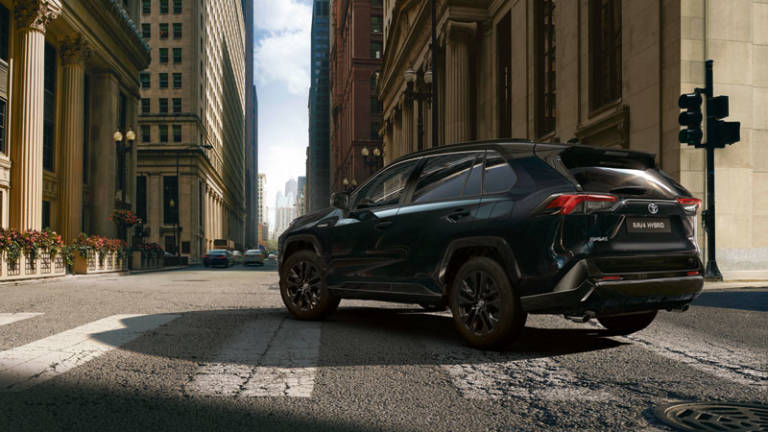 Toyota-RAV4-Electric-Hybrid-2021-Black-Edition