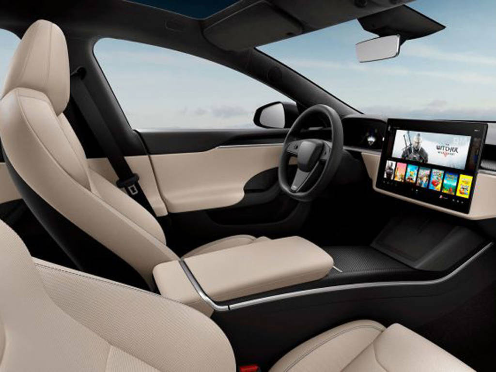 El volante tradicional también está presente en el configurador de los nuevos Tesla Model S y Model X