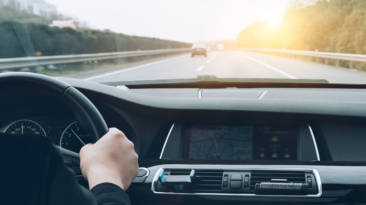 La DGT te recuerda los puntos en los que debes prestar mayor atención al conducir para evitar un accidente