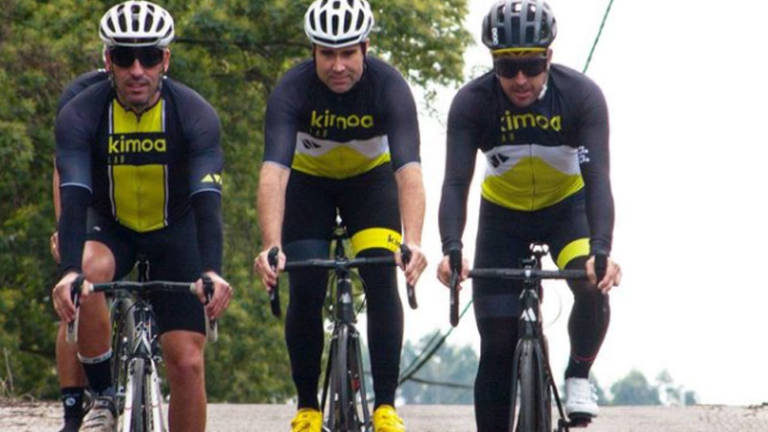 Fernando Alonso, tras ser atropellado, llegaría muy justo a los test de pretemporada de la Fórmula 1