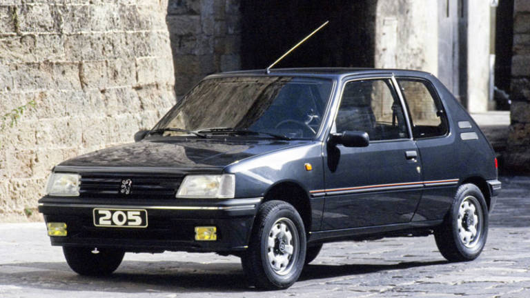 Repaso a todos los coches que han sido galardonados como Coche del Año en España