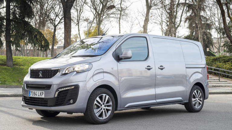 Prueba Contacto Peugeot e-Expert 2021, ágil y silencioso para la ciudad de hoy