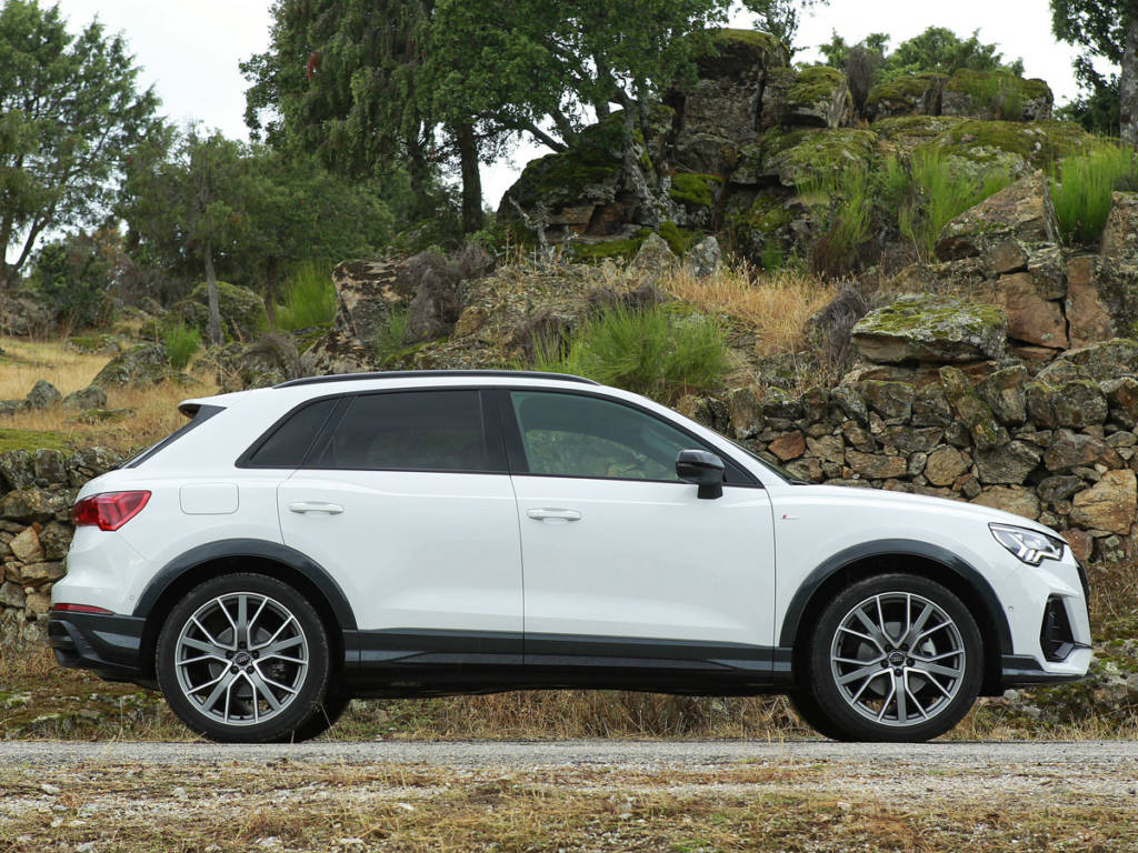 Vista lateral del Audi Q3