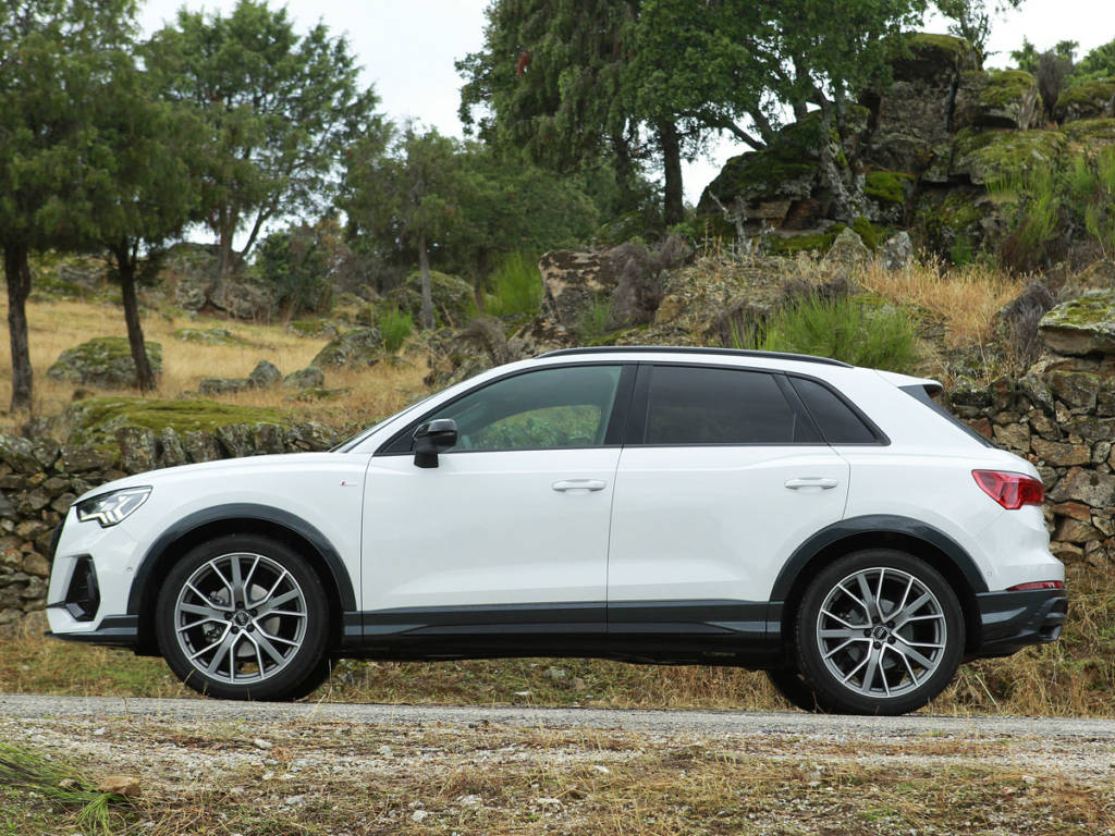 Vista lateral del Audi Q3