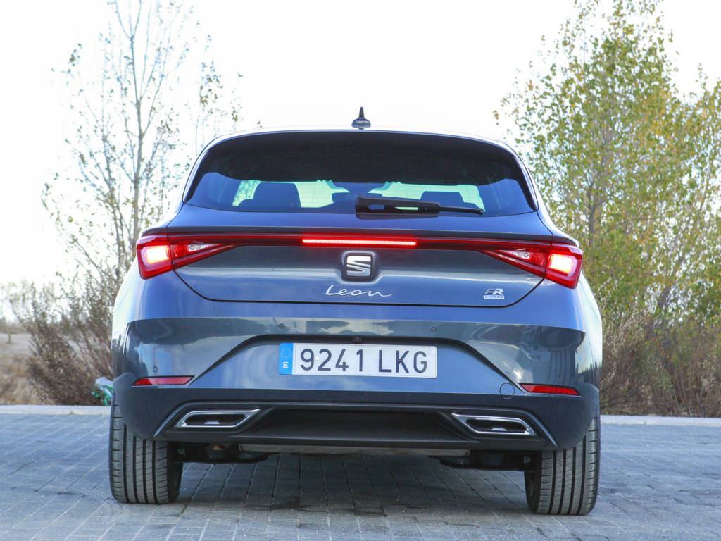 Vista trasera del SEAT León e-Hybrid