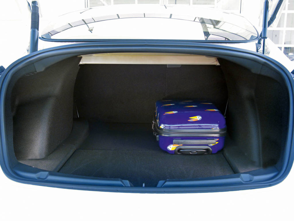 A los 425 litros del maletero trasero se suman los 117 del delantero