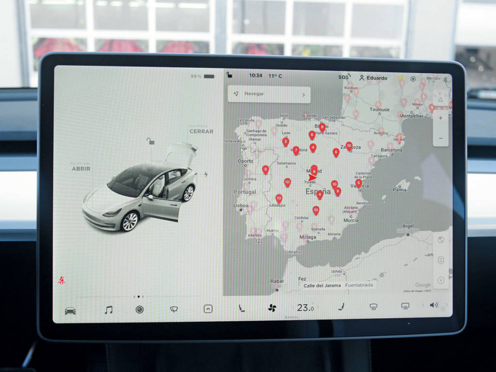 La pantalla crece hasta las 15 pulgadas
