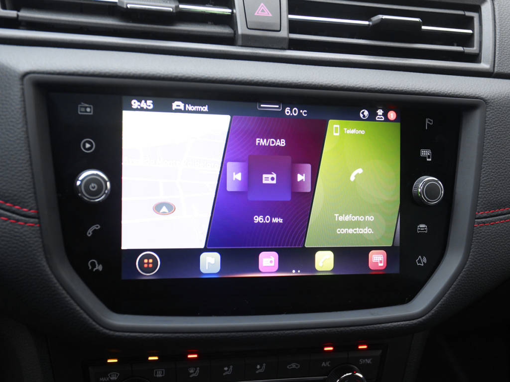 La pantalla táctil que recoge el sistema de infoentretenimiento es de 8 pulgadas