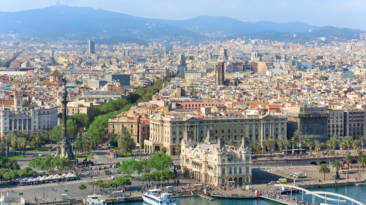 Estos son los vehículos que no podrán circular desde hoy por la ZBE de Barcelona