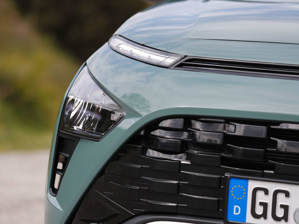 Hyundai Bayon faro delantero
