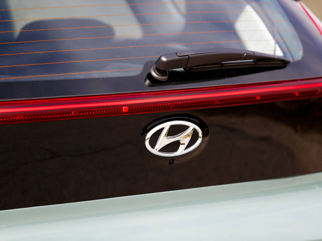 Hyundai Bayon logo trasero