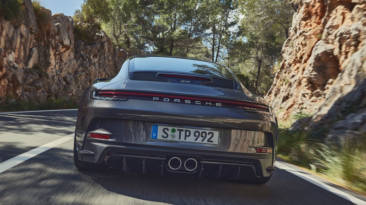 Porsche 911 GT3 Touring movimiento trasera