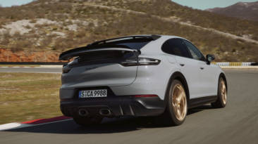 porsche cayenne turbo gt trasera