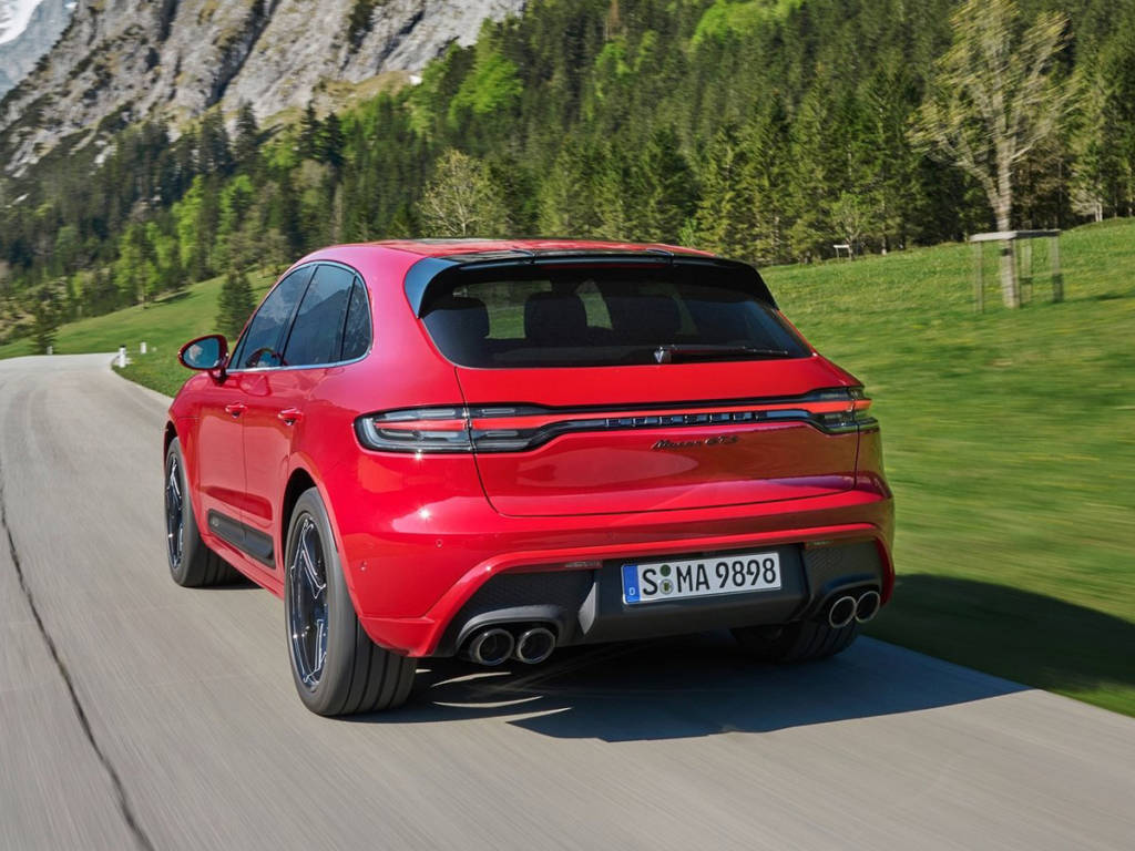 Porsche Macan 2022 dinámica trasera