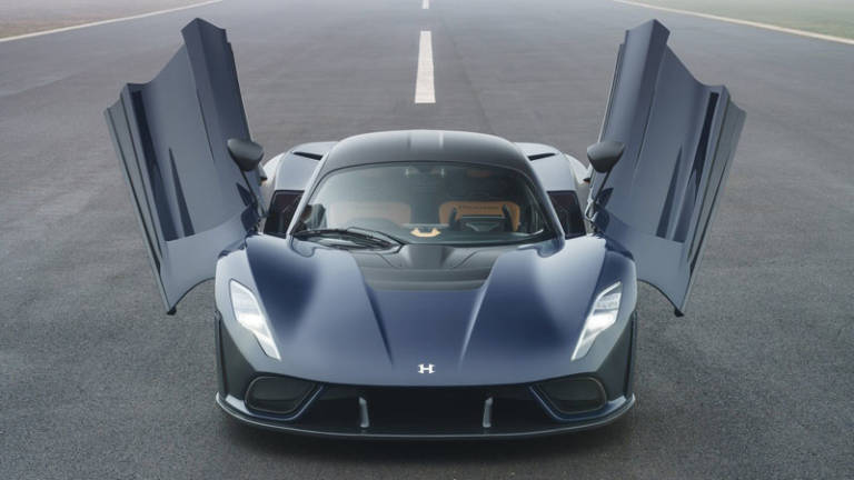 Hennessey Venom F5 puertas abiertas