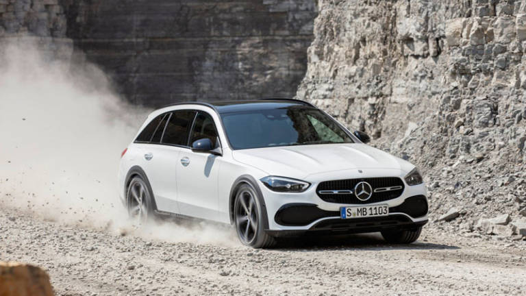 Mercedes-Benz Clase C All Terrain 2022 frontal tierra
