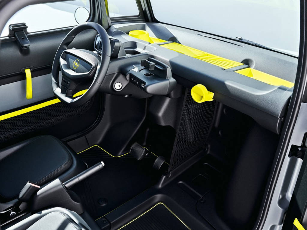 Opel Rocks-e salpicadero