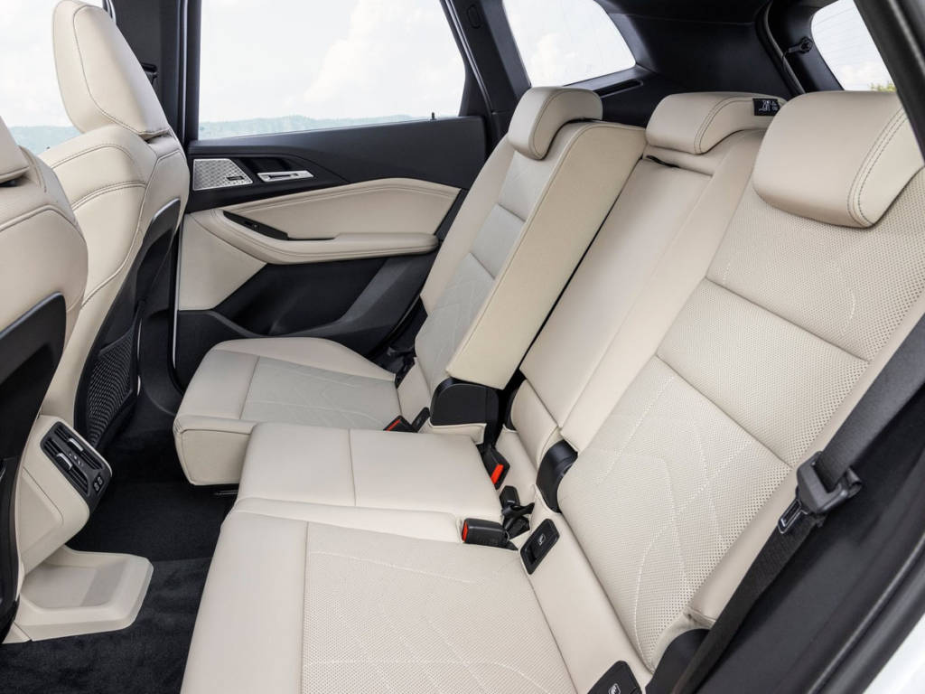BMW Serie 2 Active Tourer 2022 asientos traseros